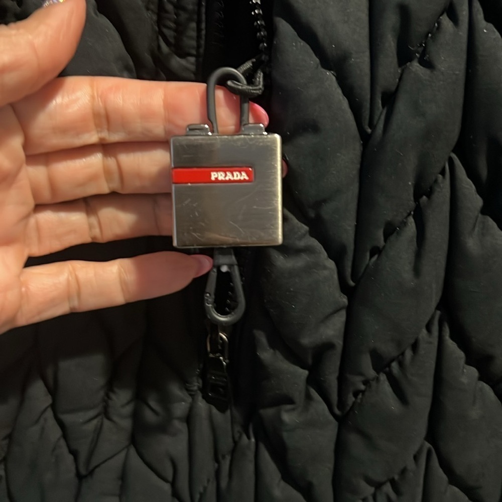 Prada ski jacket - Picture 6 of 9
